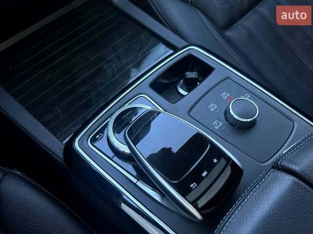 Черный Мерседес ГЛЕ-Класс, объемом двигателя 3.5 л и пробегом 105 тыс. км за 31500 $, фото 19 на Automoto.ua