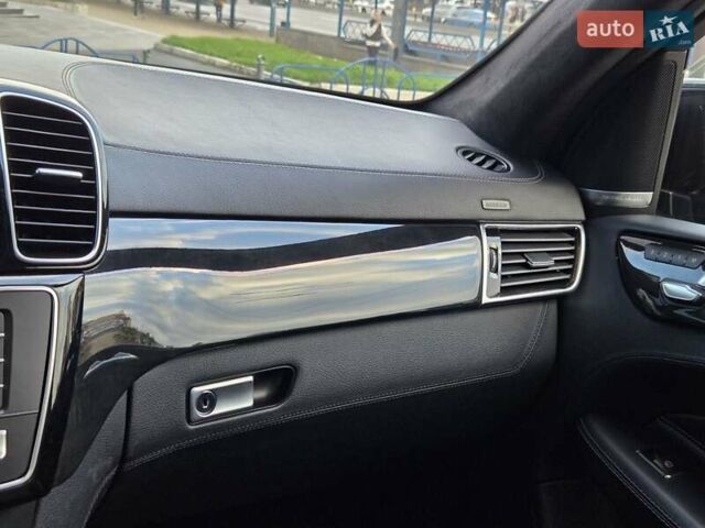 Мерседес ГЛЕ-Класс 2017 в Киеве на Automoto.ua Черный Мерседес ГЛЕ-Класс, объемом двигателя 3 л и пробегом 125 тыс. км за 33500 $, фото 32 на Automoto.ua