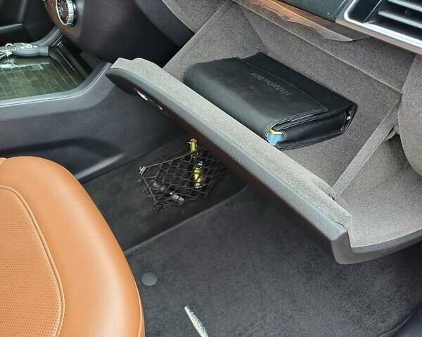 Мерседес ГЛЕ-Класс 2017 в Сарнах на Automoto.ua Черный Мерседес ГЛЕ-Класс, объемом двигателя 2.99 л и пробегом 69 тыс. км за 46500 $, фото 16 на Automoto.ua