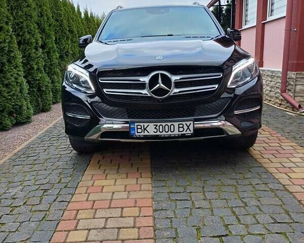 Мерседес ГЛЕ-Класс 2017 в Сарнах на Automoto.ua Черный Мерседес ГЛЕ-Класс, объемом двигателя 2.99 л и пробегом 69 тыс. км за 46500 $, фото 23 на Automoto.ua