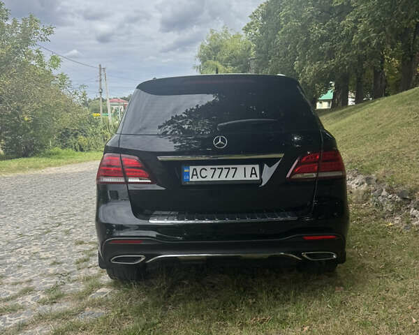 Мерседес ГЛЕ-Клас 2017 у Луцьку на Automoto.ua Чорний Мерседес ГЛЕ-Клас, об'ємом двигуна 2.14 л та пробігом 175 тис. км за 30000 $, фото 3 на Automoto.ua