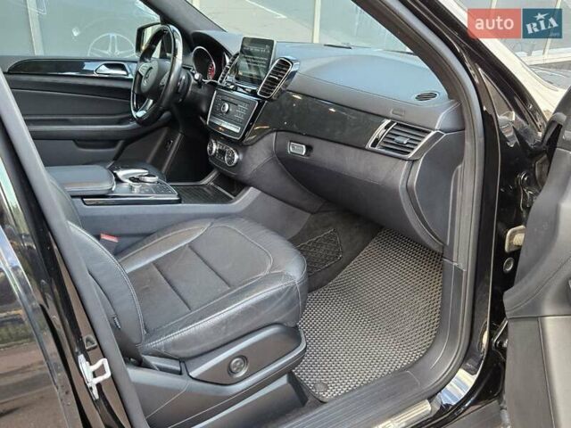 Чорний Мерседес ГЛЕ-Клас, об'ємом двигуна 3 л та пробігом 125 тис. км за 30200 $, фото 25 на Automoto.ua