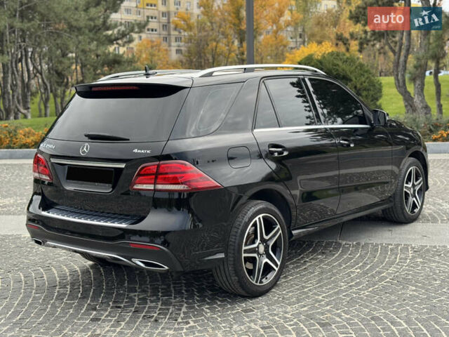 Мерседес ГЛЕ-Класс 2017 в Днепре (Днепропетровске) на Automoto.ua Черный Мерседес ГЛЕ-Класс, объемом двигателя 2.14 л и пробегом 137 тыс. км за 33500 $, фото 12 на Automoto.ua