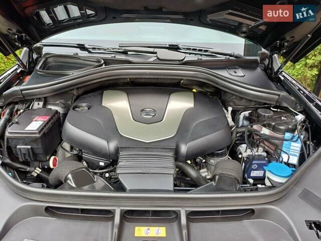 Мерседес ГЛЕ-Класс 2017 в Сарнах на Automoto.ua Черный Мерседес ГЛЕ-Класс, объемом двигателя 2.99 л и пробегом 69 тыс. км за 46500 $, фото 12 на Automoto.ua