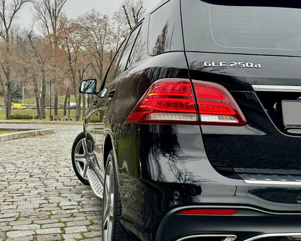 Чорний Мерседес ГЛЕ-Клас, об'ємом двигуна 2.14 л та пробігом 250 тис. км за 27555 $, фото 22 на Automoto.ua