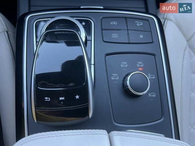 Мерседес ГЛЕ-Класс 2018 в Киеве на Automoto.ua Черный Мерседес ГЛЕ-Класс, объемом двигателя 4.66 л и пробегом 136 тыс. км за 28900 $, фото 13 на Automoto.ua