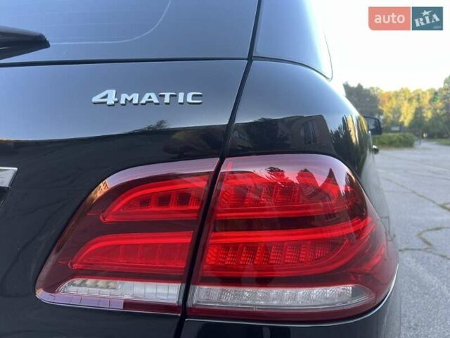 Мерседес ГЛЕ-Класс 2018 в Киеве на Automoto.ua Черный Мерседес ГЛЕ-Класс, объемом двигателя 4.66 л и пробегом 136 тыс. км за 28900 $, фото 6 на Automoto.ua