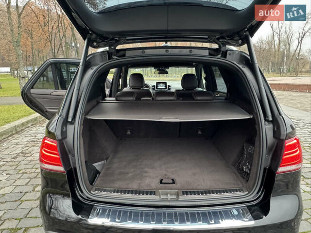 Чорний Мерседес ГЛЕ-Клас, об'ємом двигуна 2.14 л та пробігом 250 тис. км за 27555 $, фото 72 на Automoto.ua