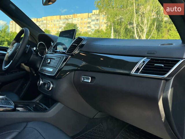 Мерседес ГЛЕ-Класс 2018 в Львове на Automoto.ua Черный Мерседес ГЛЕ-Класс, объемом двигателя 3 л и пробегом 80 тыс. км за 40900 $, фото 9 на Automoto.ua