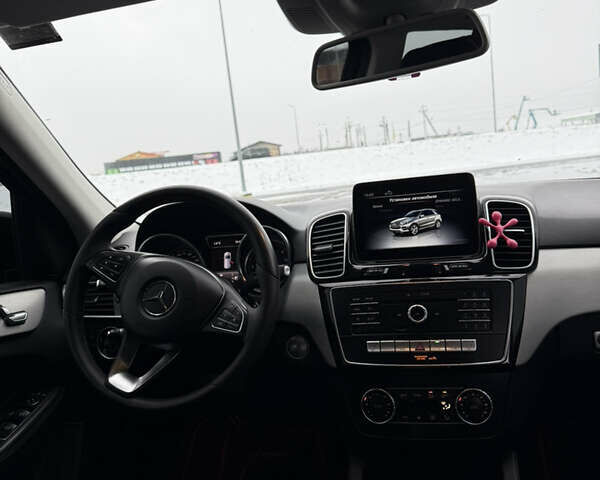 Черный Мерседес ГЛЕ-Класс, объемом двигателя 2.99 л и пробегом 234 тыс. км за 34999 $, фото 14 на Automoto.ua