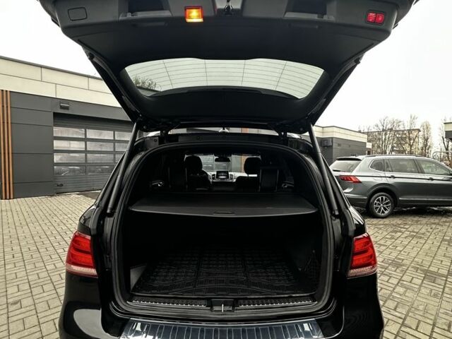 Черный Мерседес ГЛЕ-Класс, объемом двигателя 3 л и пробегом 60 тыс. км за 39900 $, фото 4 на Automoto.ua