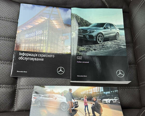 Чорний Мерседес ГЛЕ-Клас, об'ємом двигуна 2.14 л та пробігом 250 тис. км за 27555 $, фото 123 на Automoto.ua