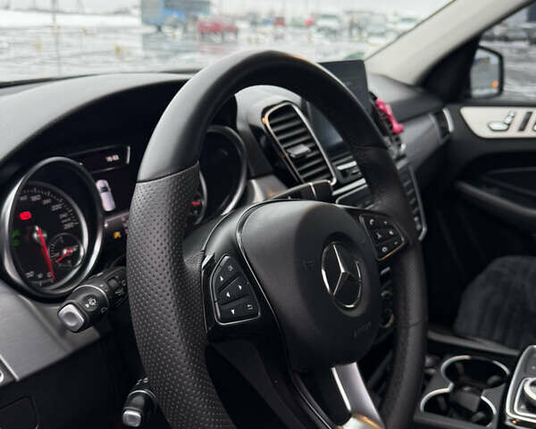 Черный Мерседес ГЛЕ-Класс, объемом двигателя 2.99 л и пробегом 234 тыс. км за 34999 $, фото 16 на Automoto.ua