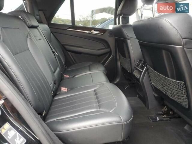 Черный Мерседес ГЛЕ-Класс, объемом двигателя 3.5 л и пробегом 110 тыс. км за 9500 $, фото 10 на Automoto.ua