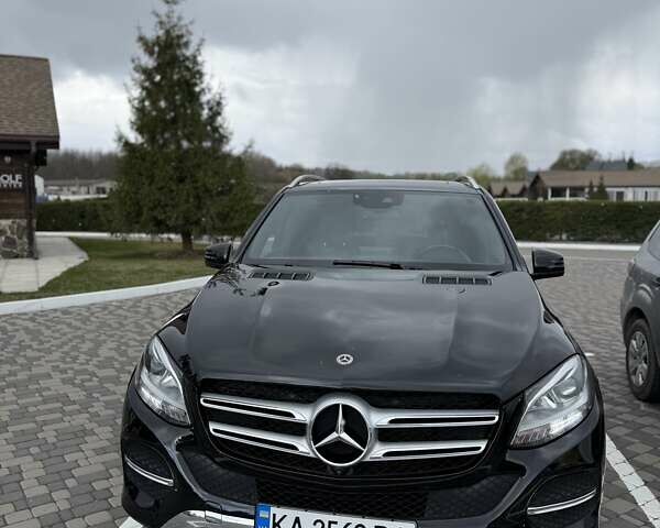 Мерседес ГЛЕ-Класс 2018 в Киеве на Automoto.ua Черный Мерседес ГЛЕ-Класс, объемом двигателя 3.5 л и пробегом 135 тыс. км за 29000 $, фото 2 на Automoto.ua
