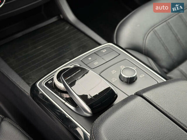 Черный Мерседес ГЛЕ-Класс, объемом двигателя 3.5 л и пробегом 149 тыс. км за 25800 $, фото 55 на Automoto.ua