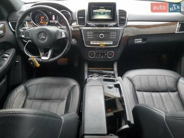Черный Мерседес ГЛЕ-Класс, объемом двигателя 3.5 л и пробегом 110 тыс. км за 9500 $, фото 7 на Automoto.ua