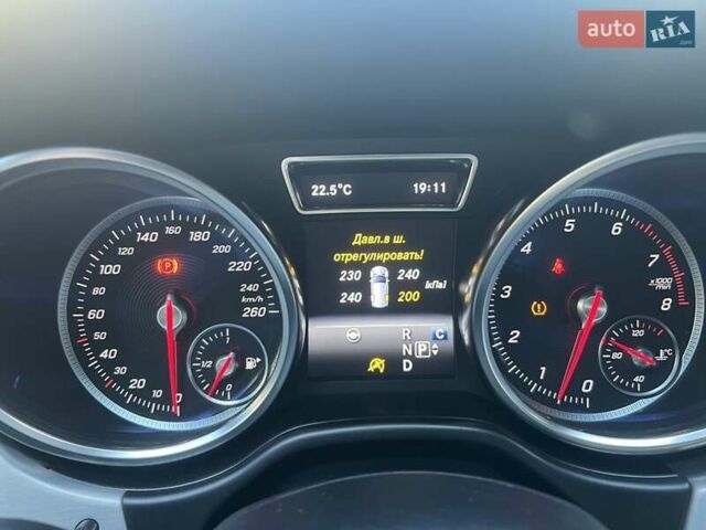 Мерседес ГЛЕ-Класс 2018 в Киеве на Automoto.ua Черный Мерседес ГЛЕ-Класс, объемом двигателя 4.66 л и пробегом 136 тыс. км за 28900 $, фото 17 на Automoto.ua