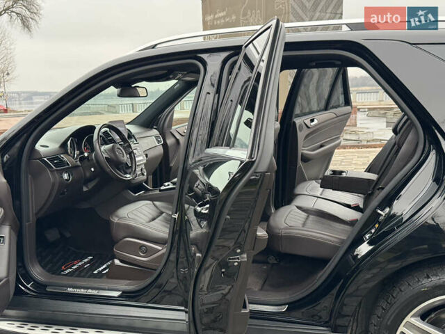 Чорний Мерседес ГЛЕ-Клас, об'ємом двигуна 2.14 л та пробігом 250 тис. км за 27555 $, фото 130 на Automoto.ua