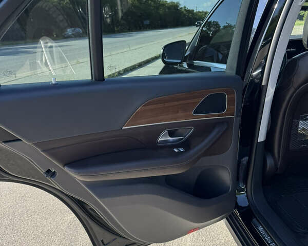 Черный Мерседес ГЛЕ-Класс, объемом двигателя 1.95 л и пробегом 71 тыс. км за 49999 $, фото 12 на Automoto.ua