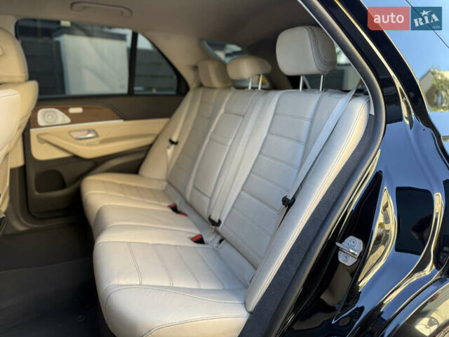 Черный Мерседес ГЛЕ-Класс, объемом двигателя 3 л и пробегом 125 тыс. км за 56900 $, фото 55 на Automoto.ua