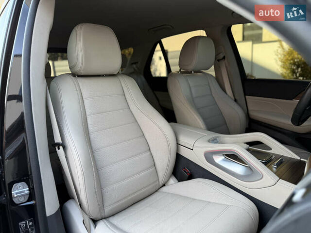 Черный Мерседес ГЛЕ-Класс, объемом двигателя 3 л и пробегом 125 тыс. км за 56900 $, фото 63 на Automoto.ua