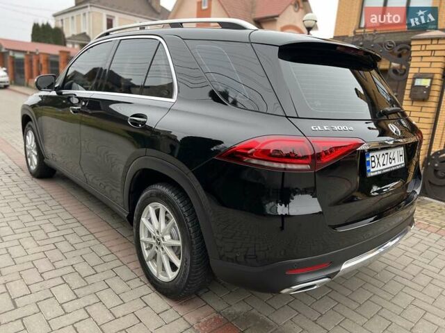 Черный Мерседес ГЛЕ-Класс, объемом двигателя 2 л и пробегом 120 тыс. км за 46700 $, фото 100 на Automoto.ua