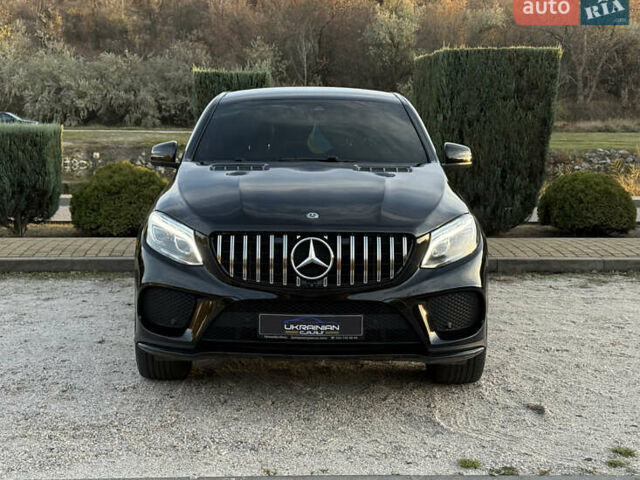 Мерседес ГЛЕ-Класс 2019 в Днепре (Днепропетровске) на Automoto.ua Черный Мерседес ГЛЕ-Класс, объемом двигателя 3 л и пробегом 59 тыс. км за 48600 $, фото 4 на Automoto.ua