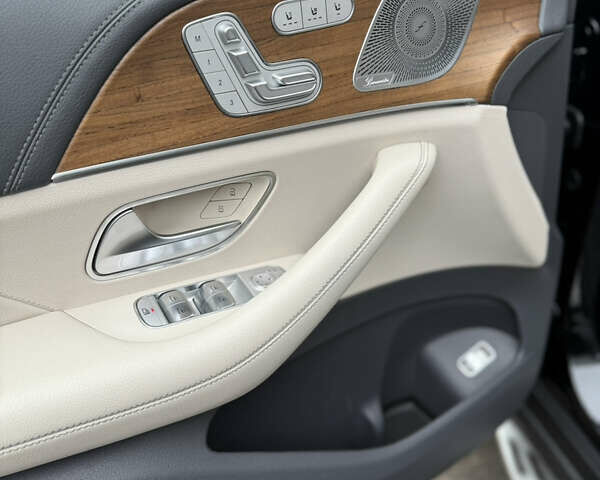 Черный Мерседес ГЛЕ-Класс, объемом двигателя 3 л и пробегом 202 тыс. км за 54900 $, фото 12 на Automoto.ua