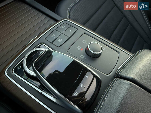 Мерседес ГЛЕ-Класс 2019 в Днепре (Днепропетровске) на Automoto.ua Черный Мерседес ГЛЕ-Класс, объемом двигателя 3 л и пробегом 59 тыс. км за 48600 $, фото 44 на Automoto.ua