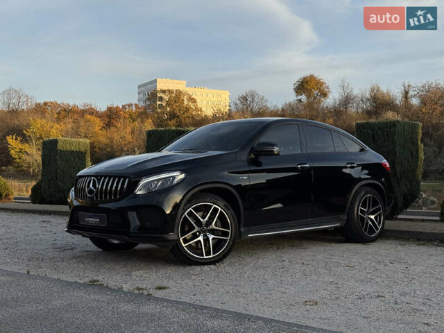 Мерседес ГЛЕ-Класс 2019 в Днепре (Днепропетровске) на Automoto.ua Черный Мерседес ГЛЕ-Класс, объемом двигателя 3 л и пробегом 59 тыс. км за 48600 $, фото 1 на Automoto.ua