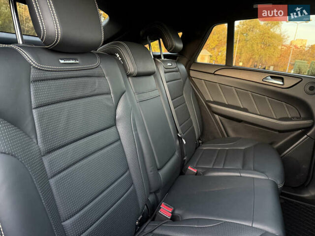 Мерседес ГЛЕ-Класс 2019 в Днепре (Днепропетровске) на Automoto.ua Черный Мерседес ГЛЕ-Класс, объемом двигателя 3 л и пробегом 59 тыс. км за 48600 $, фото 33 на Automoto.ua