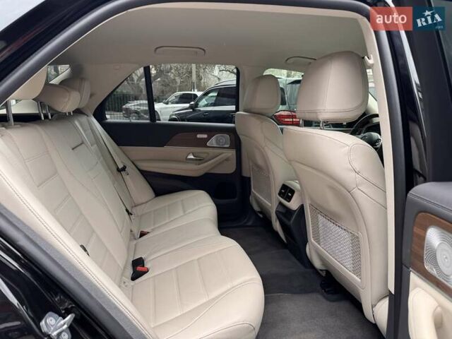 Мерседес ГЛЕ-Клас 2020 у Одесі на Automoto.ua Чорний Мерседес ГЛЕ-Клас, об'ємом двигуна 2.93 л та пробігом 32 тис. км за 73800 $, фото 12 на Automoto.ua