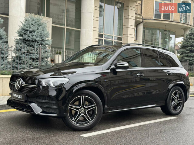 Черный Мерседес ГЛЕ-Класс, объемом двигателя 1.95 л и пробегом 65 тыс. км за 77700 $, фото 2 на Automoto.ua