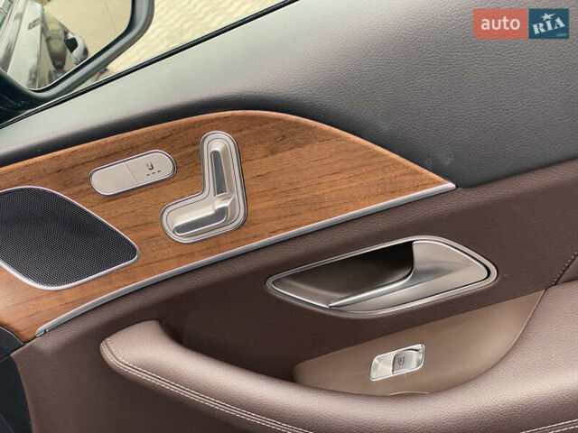 Черный Мерседес ГЛЕ-Класс, объемом двигателя 2 л и пробегом 52 тыс. км за 66999 $, фото 28 на Automoto.ua