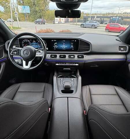 Мерседес ГЛЕ-Клас 2021 у Софіївська Борщагівка на Automoto.ua Чорний Мерседес ГЛЕ-Клас, об'ємом двигуна 1.95 л та пробігом 60 тис. км за 63000 $, фото 8 на Automoto.ua