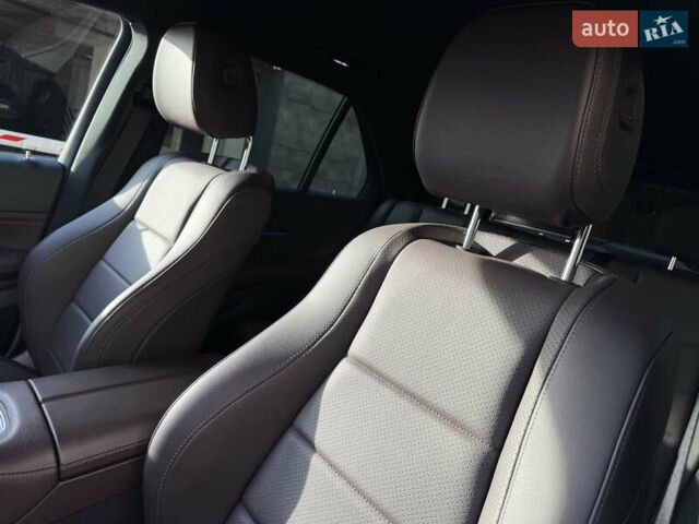 Черный Мерседес ГЛЕ-Класс, объемом двигателя 1.95 л и пробегом 60 тыс. км за 65000 $, фото 38 на Automoto.ua