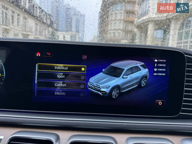 Черный Мерседес ГЛЕ-Класс, объемом двигателя 1.95 л и пробегом 65 тыс. км за 77700 $, фото 31 на Automoto.ua