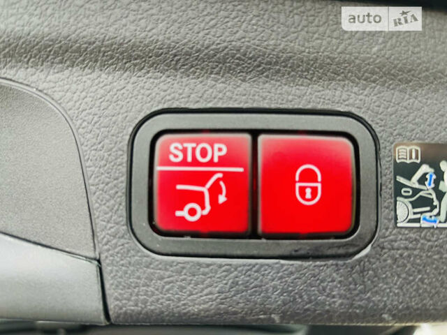 Черный Мерседес ГЛЕ-Класс, объемом двигателя 1.95 л и пробегом 120 тыс. км за 69999 $, фото 19 на Automoto.ua