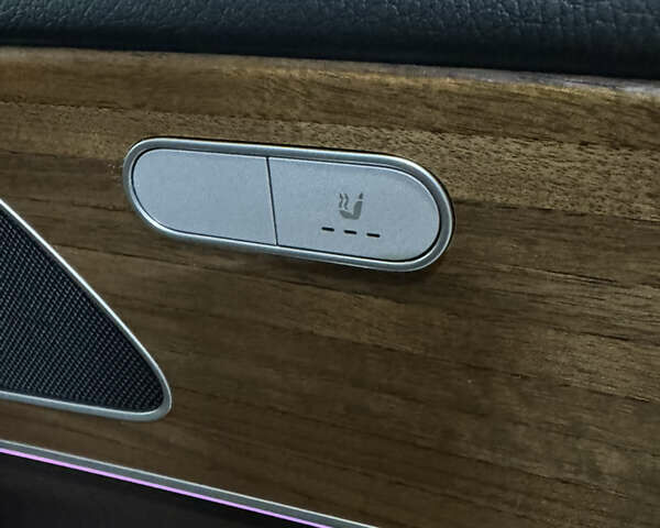 Черный Мерседес ГЛЕ-Класс, объемом двигателя 1.99 л и пробегом 76 тыс. км за 75000 $, фото 26 на Automoto.ua