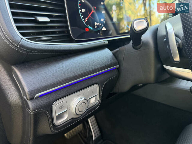 Мерседес ГЛЕ-Класс 2022 в Киеве на Automoto.ua Черный Мерседес ГЛЕ-Класс, объемом двигателя 2.93 л и пробегом 78 тыс. км за 80000 $, фото 20 на Automoto.ua