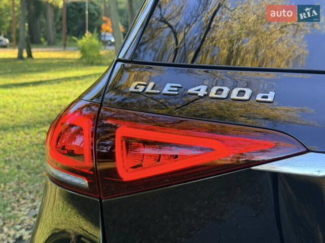 Мерседес ГЛЕ-Класс 2022 в Киеве на Automoto.ua Черный Мерседес ГЛЕ-Класс, объемом двигателя 2.93 л и пробегом 78 тыс. км за 80000 $, фото 35 на Automoto.ua
