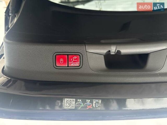 Черный Мерседес ГЛЕ-Класс, объемом двигателя 3 л и пробегом 29 тыс. км за 91000 $, фото 69 на Automoto.ua