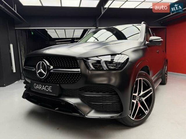 Черный Мерседес ГЛЕ-Класс, объемом двигателя 2 л и пробегом 90 тыс. км за 68900 $, фото 3 на Automoto.ua