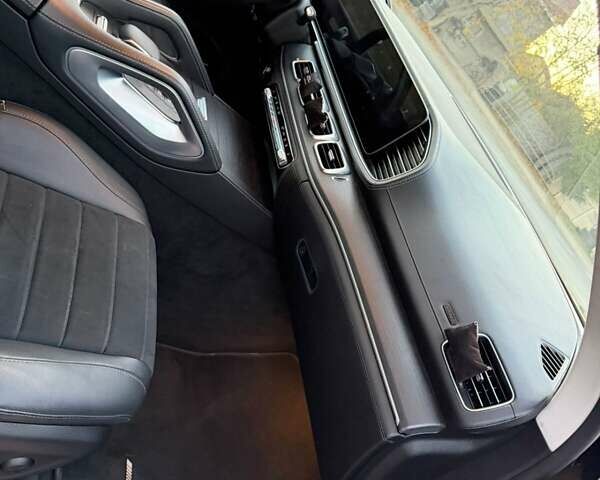 Черный Мерседес ГЛЕ-Класс, объемом двигателя 1.99 л и пробегом 65 тыс. км за 80000 $, фото 6 на Automoto.ua