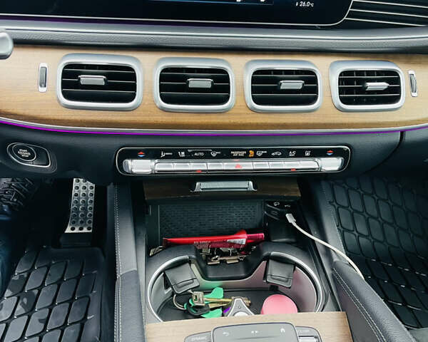 Черный Мерседес ГЛЕ-Класс, объемом двигателя 1.95 л и пробегом 120 тыс. км за 69999 $, фото 16 на Automoto.ua