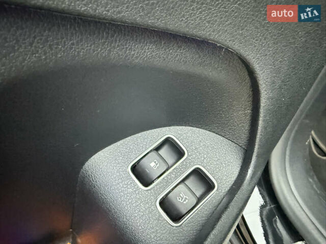 Черный Мерседес ГЛЕ-Класс, объемом двигателя 1.99 л и пробегом 32 тыс. км за 78999 $, фото 47 на Automoto.ua