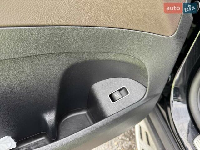 Черный Мерседес ГЛЕ-Класс, объемом двигателя 2 л и пробегом 182 тыс. км за 56000 $, фото 30 на Automoto.ua