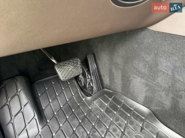 Черный Мерседес ГЛЕ-Класс, объемом двигателя 2 л и пробегом 182 тыс. км за 56000 $, фото 26 на Automoto.ua