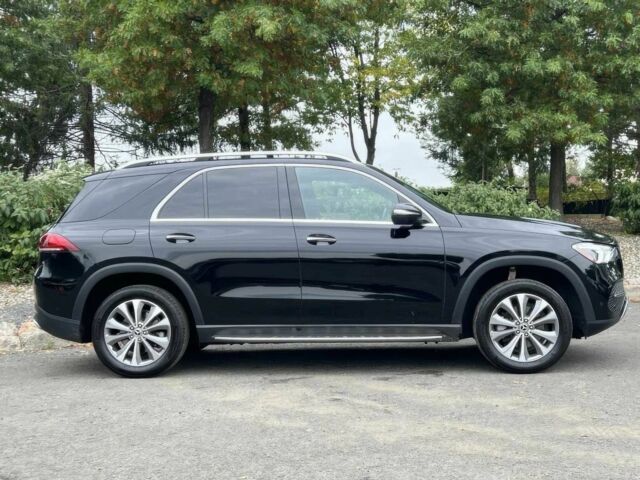 Черный Мерседес ГЛЕ-Класс, объемом двигателя 2 л и пробегом 27 тыс. км за 67000 $, фото 2 на Automoto.ua